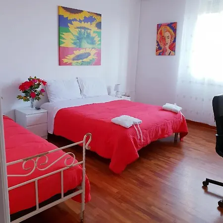 Blue Crystal Bed and Breakfast Νάπολη