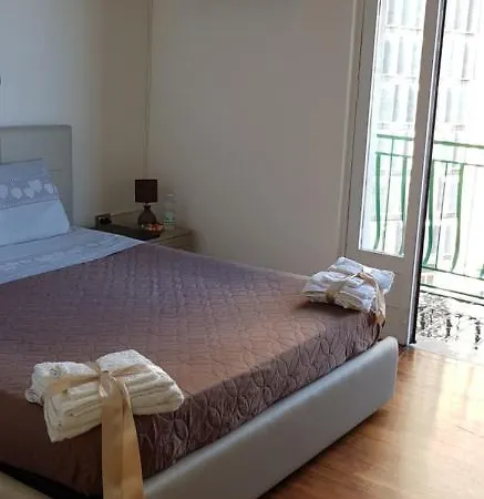 Blue Crystal Bed & Breakfast *