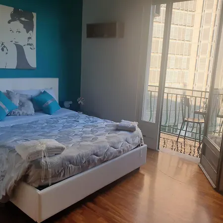 Bed & Breakfast Blue Crystal