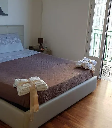 Bed & Breakfast Blue Crystal *