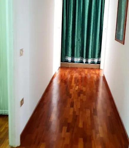 Blue Crystal Bed & Breakfast