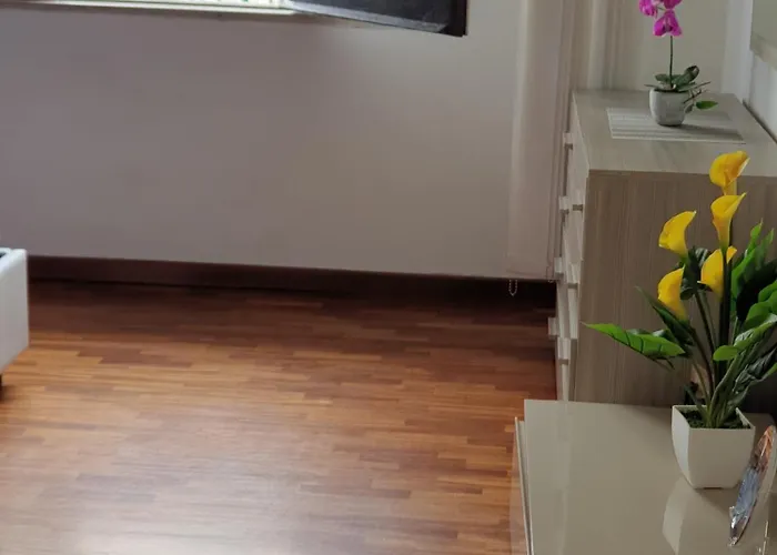 Bed & Breakfast Blue Crystal *